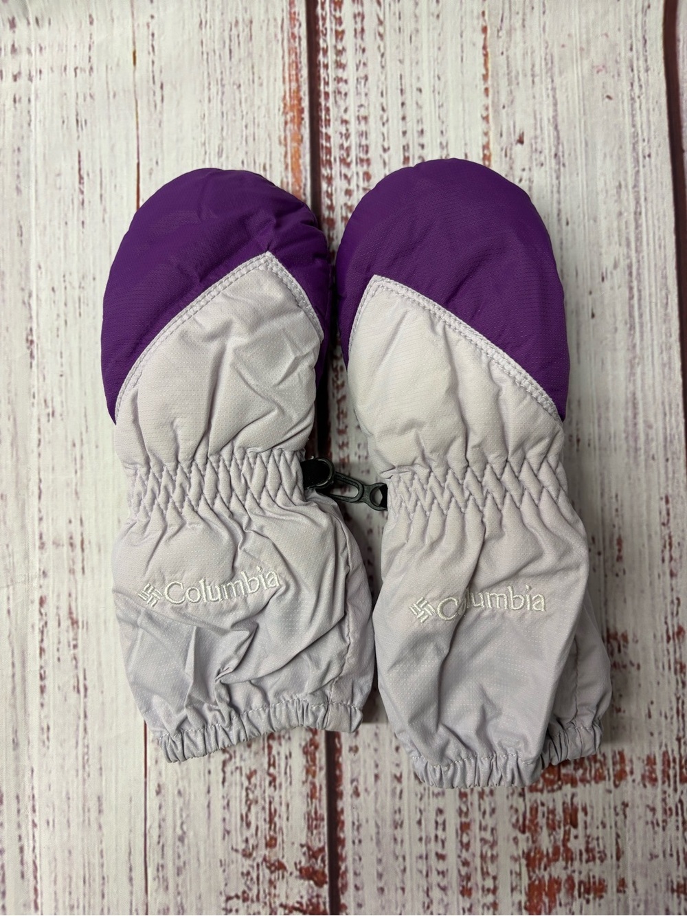Columbia Kids Purple and Light Gray Winter Mittens with Clip